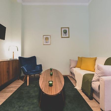 Neoclassical Apartment Near Acropolis - Livingstone Crystal Athén Kültér fotó